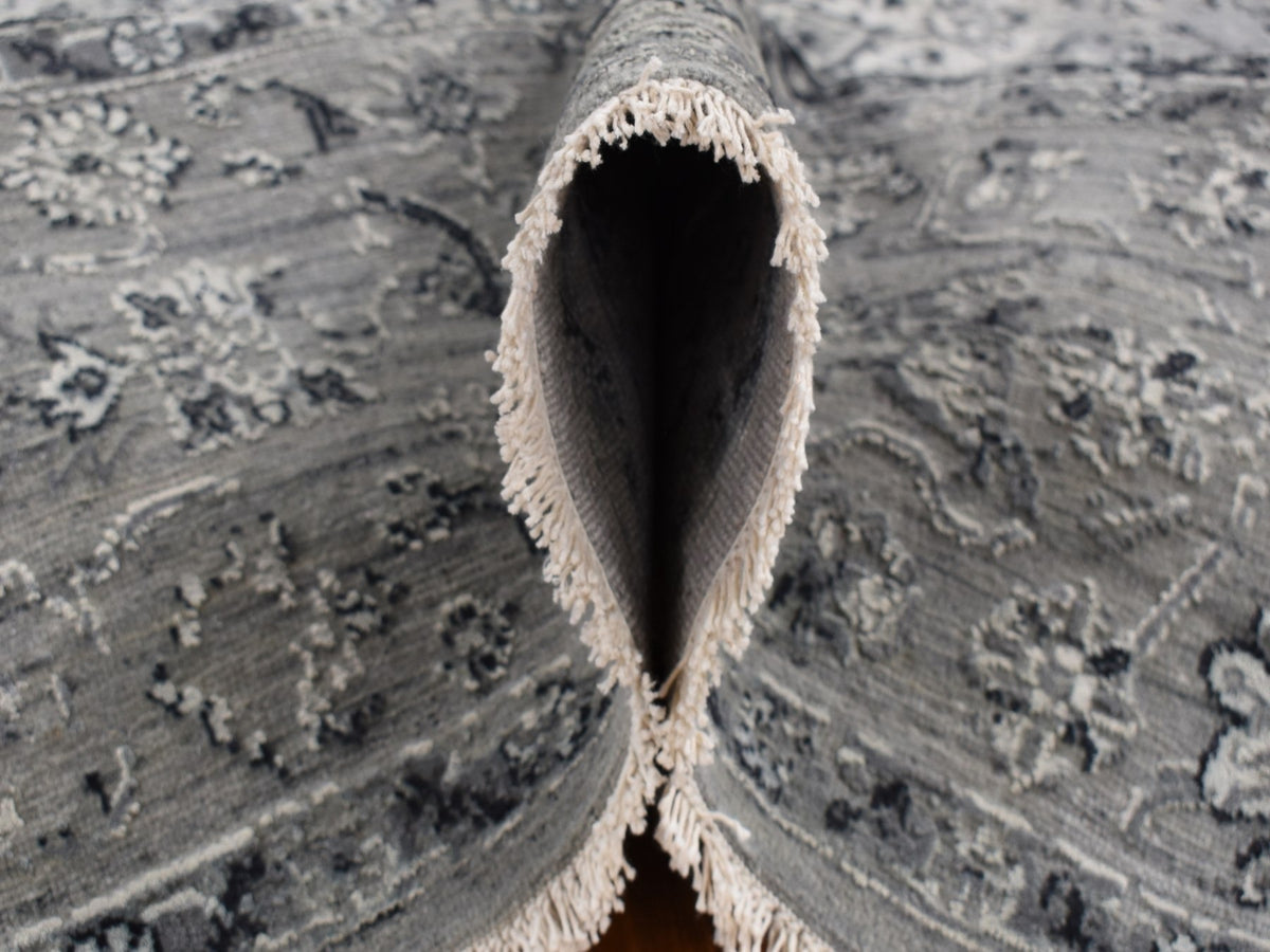Transitional hand-knotted wool/silk rug in Gray, 6' x 9' — SKU O087509 (view 6)