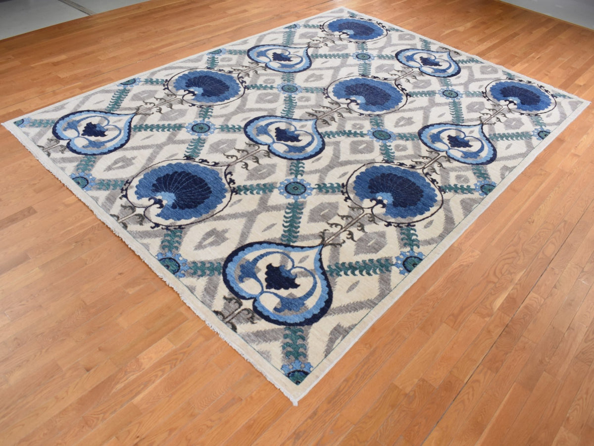 Clearance hand-knotted wool rug in Ivory, 10' x 13'9" — SKU O087511 (view 3)