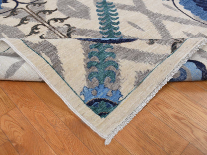 Clearance hand-knotted wool rug in Ivory, 10' x 13'9" — SKU O087511 (view 5)