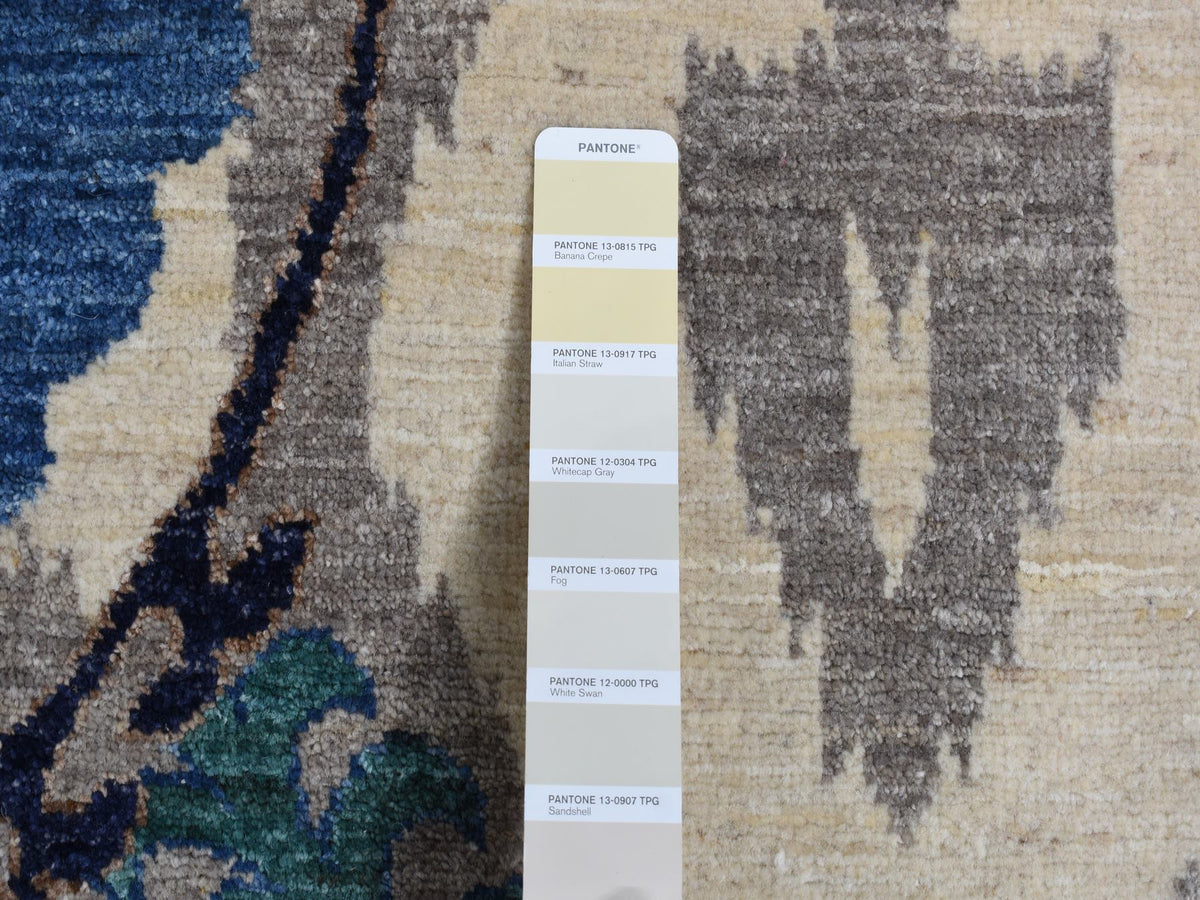 Clearance hand-knotted wool rug in Ivory, 10' x 13'9" — SKU O087511 (view 7)