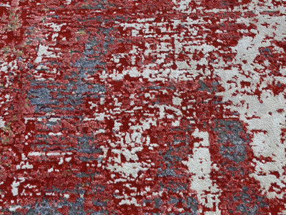 Modern / Contemporary hand-knotted wool rug in Red, 2'4" x 4'7" — SKU O087544 (view 5)