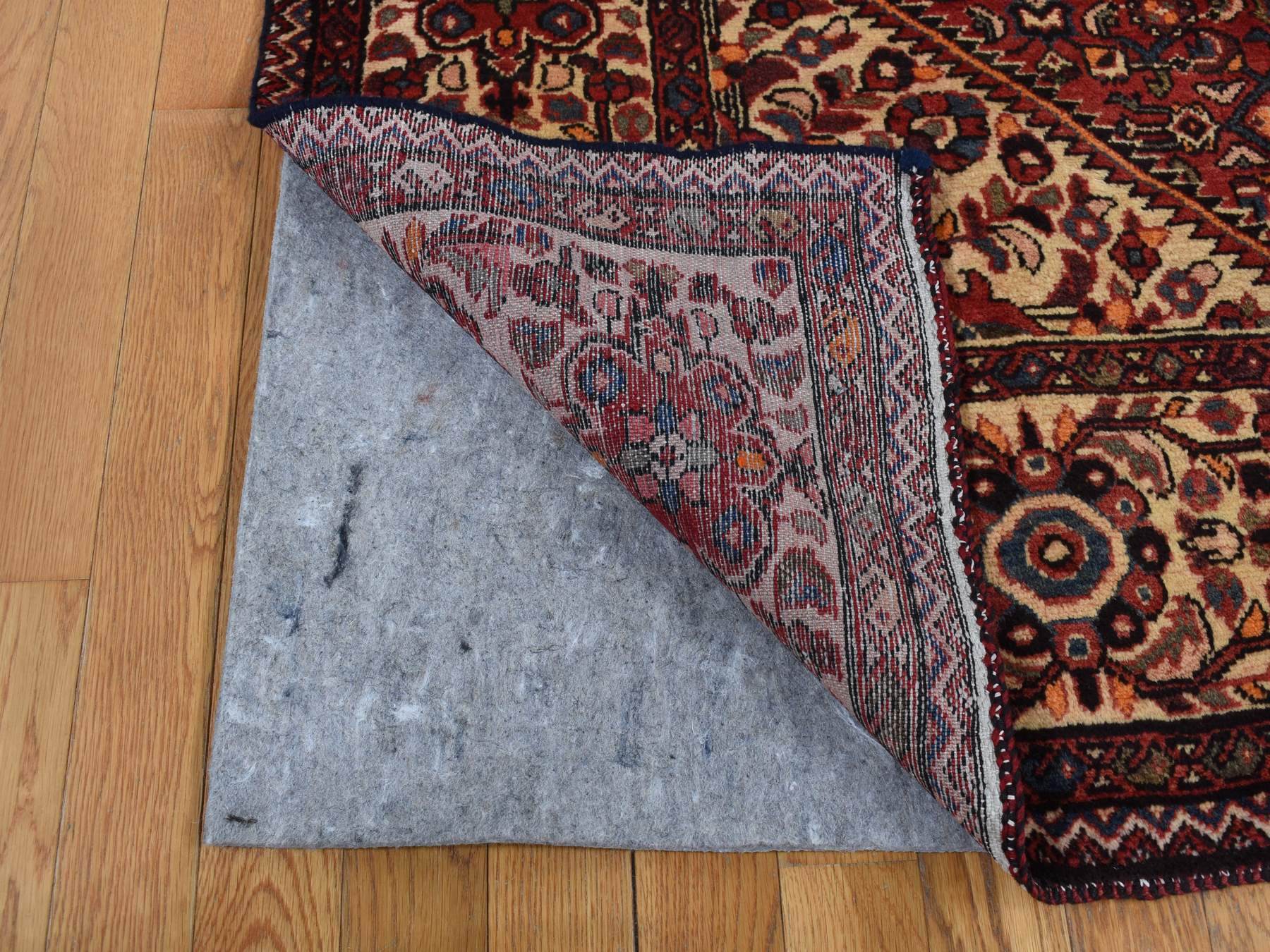 Bakhtiari Persian hand-knotted wool runner in Red & Ivory, 5'3" x 11' — SKU O087559 (view 4)