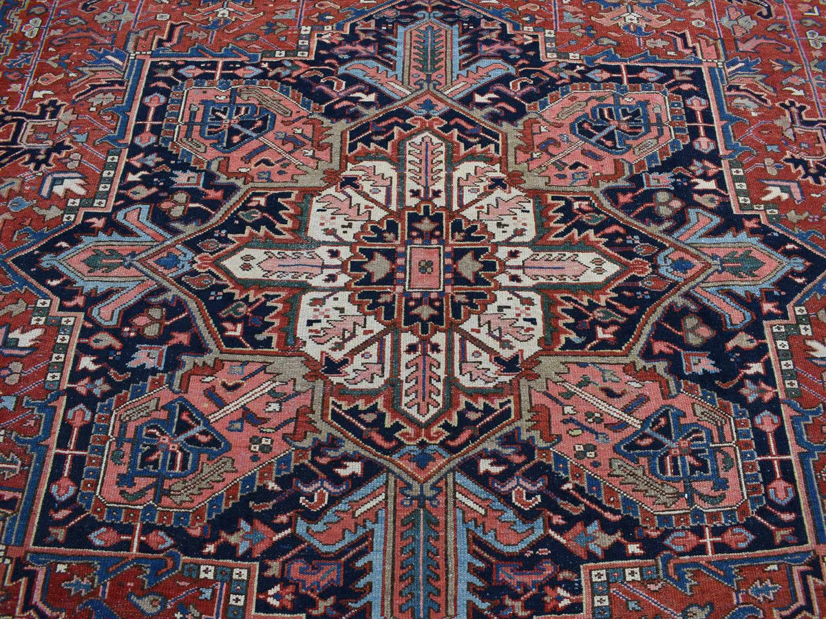 Heriz Heriz hand-knotted wool rug in Red & Blue, 12'3" x 16'1" — SKU O087561 (view 8)