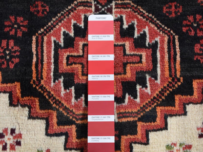 Persian hand-knotted wool rug in Red, 3'10" x 7'1" — SKU O087572 (view 7)