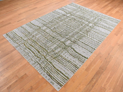 Modern / Contemporary hand-knotted wool/silk rug in Gray, 9'9" x 14'2" — SKU O087580 (view 3)