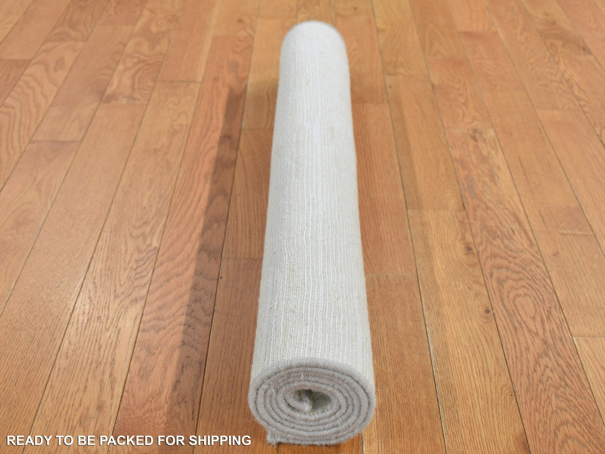 Modern / Contemporary hand-knotted wool/silk rug in Ivory, 3' x 5' — SKU O087604 (view 7)