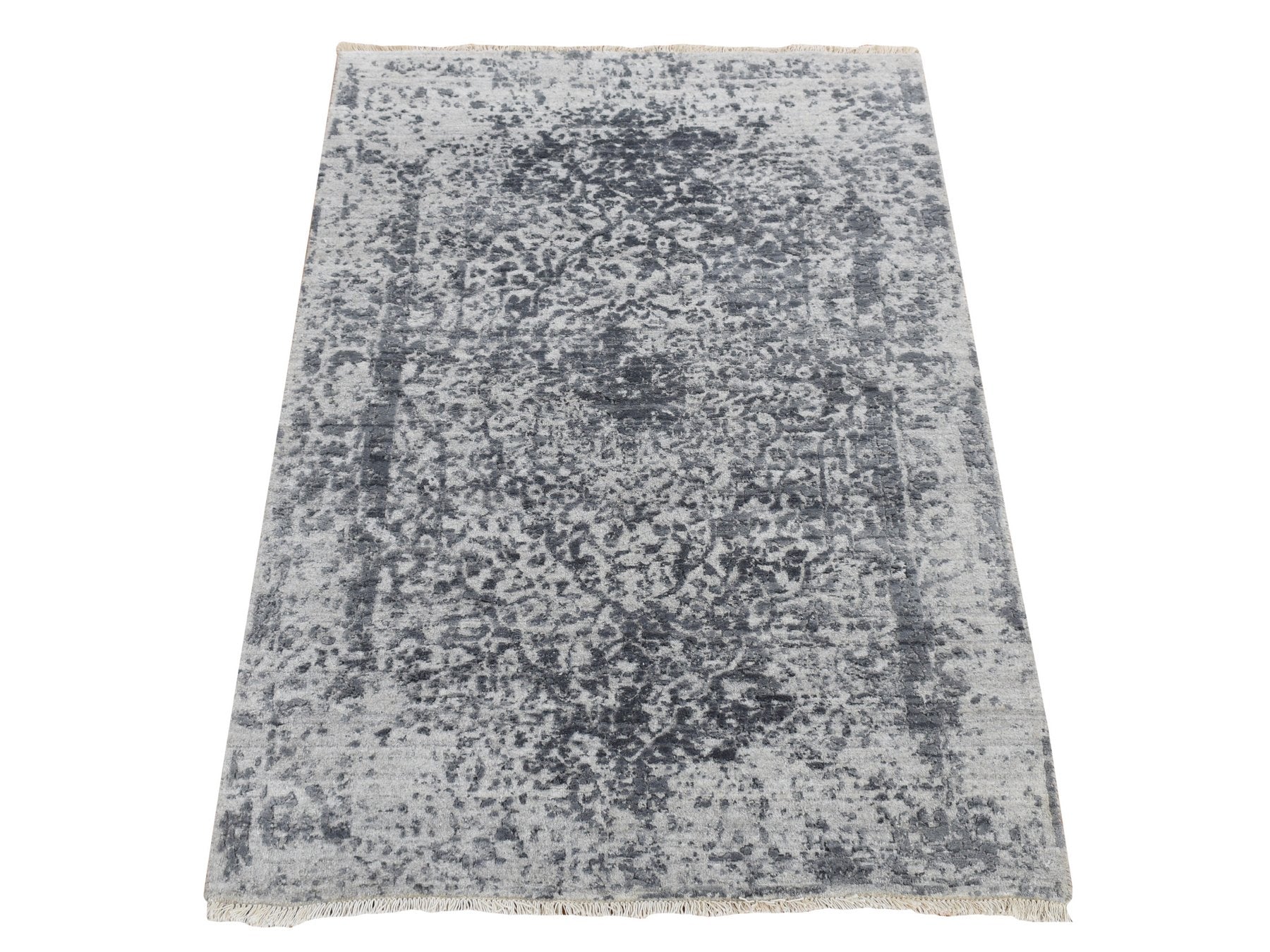 Transitional hand-knotted wool/pure silk rug in Gray, 3' x 4'10" — SKU O087605