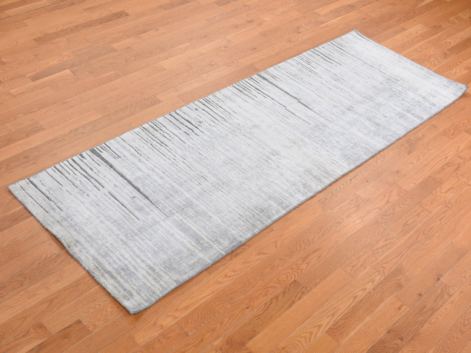 Modern / Contemporary hand-knotted silk runner in Gray, 3' x 9' — SKU O087620 (view 3)