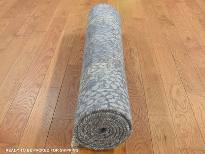 Transitional hand-knotted wool/pure silk runner in Gray, 3' x 8' — SKU O087627 (view 8)
