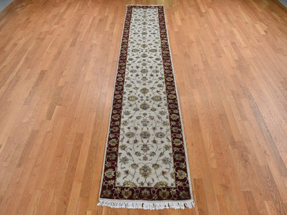 Rajasthan Rajasthan hand-knotted wool/silk runner in Ivory & Red, 2'8" x 14'1" — SKU O087628 (view 2)