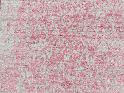 Transitional hand-knotted wool/pure silk runner in Pink, 2'5" x 15'7" — SKU O087631 (view 7)