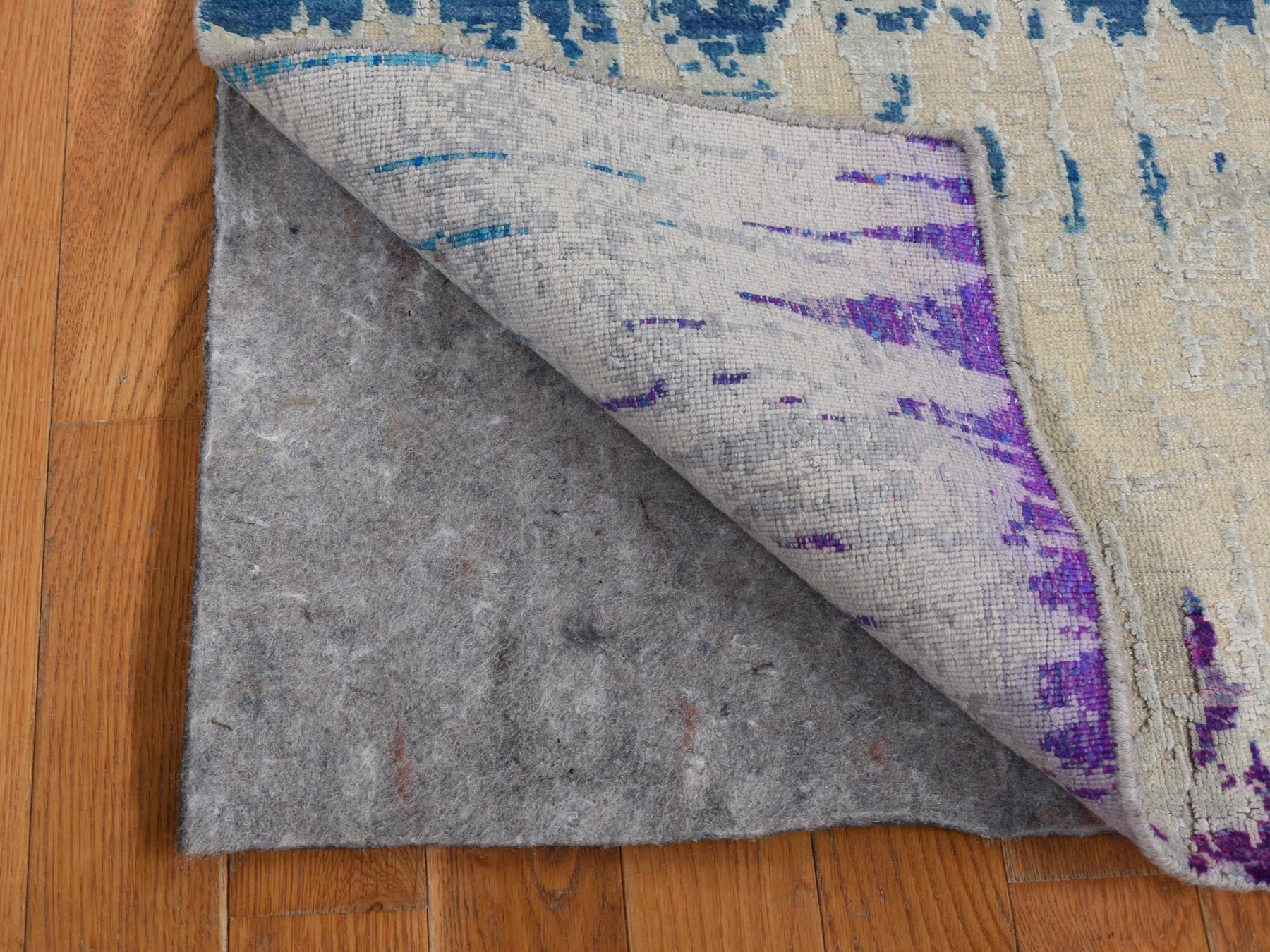 Modern / Contemporary hand-knotted wool/silk runner in Ivory, 2'7" x 14' — SKU O087636 (view 4)
