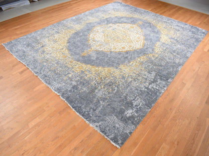 Transitional hand-knotted wool/silk rug in Gray, 12' x 15'1" — SKU O087645 (view 3)