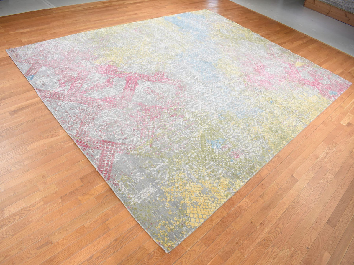 Modern / Contemporary hand-knotted silk rug in Gray, 12' x 15' — SKU O087647 (view 3)