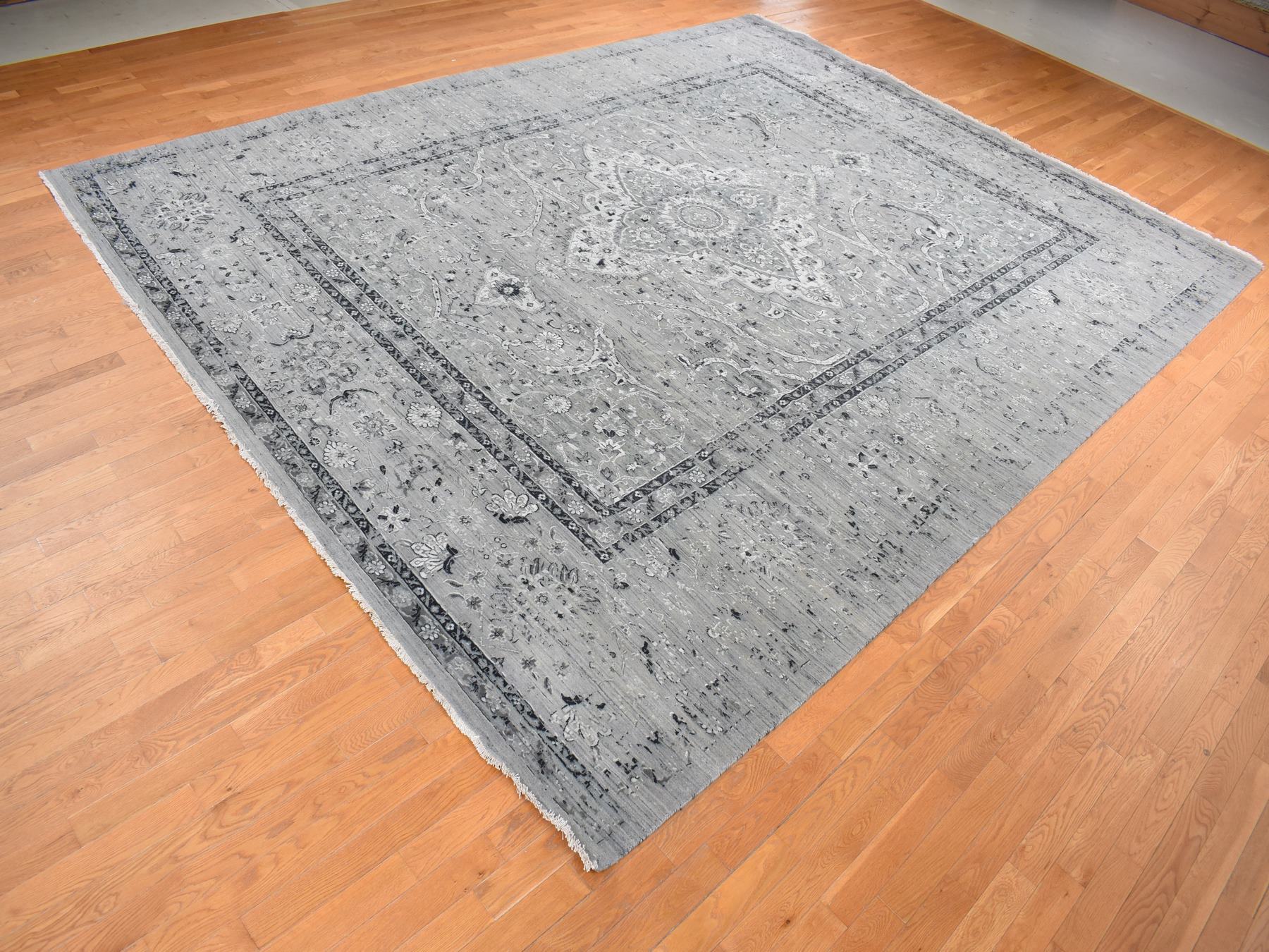 Transitional hand-knotted wool/silk rug in Gray, 12' x 15'5" — SKU O087648 (view 3)