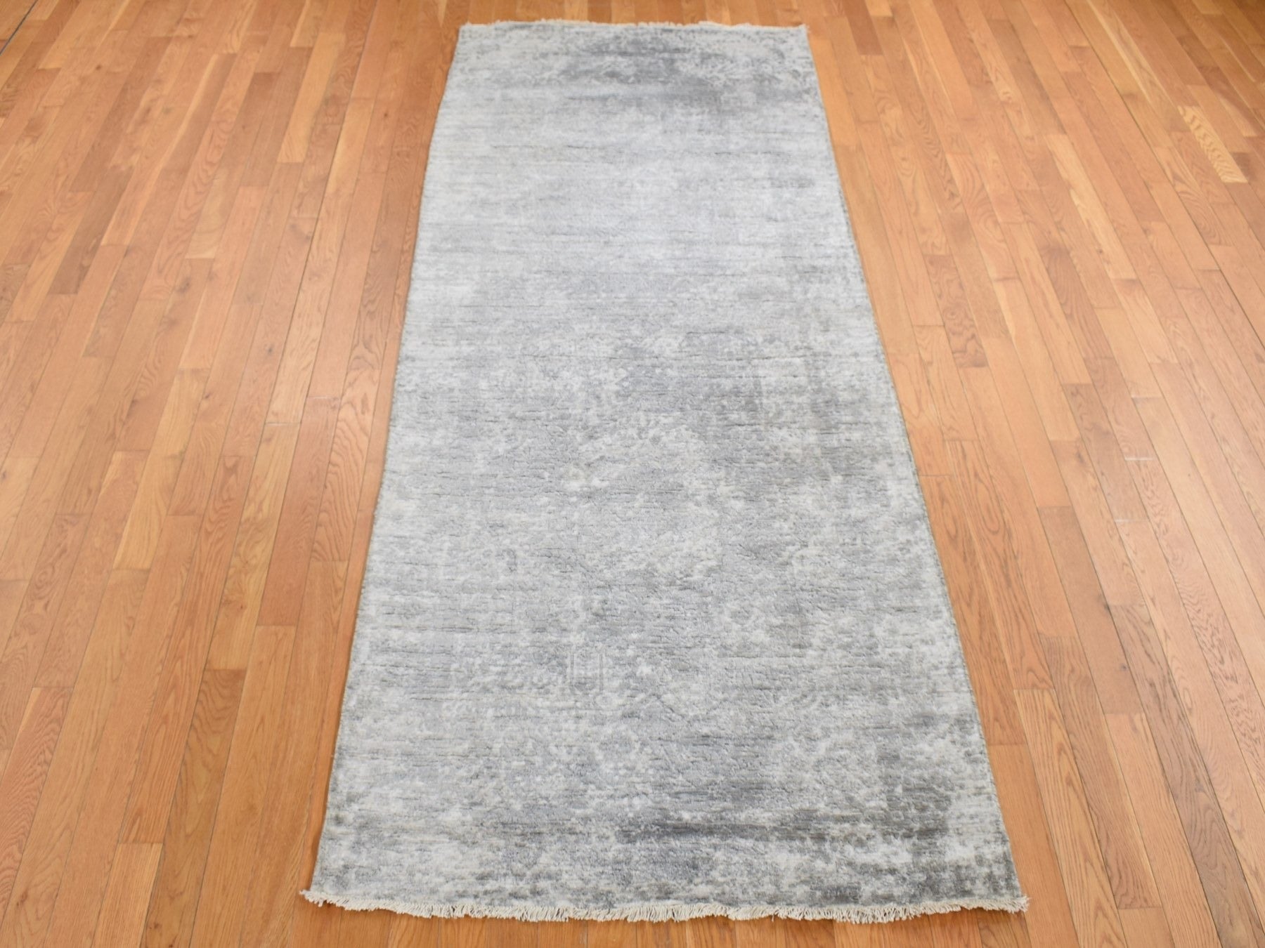 Gray 4'0" x 9'8" Transitional Hand knotted Wool/Silk Rug - Sku: O087679