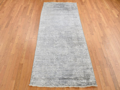 Grey 4'0" x 9'8" Transitional Hand knotted Wool/Silk Rug - Sku: O087679
