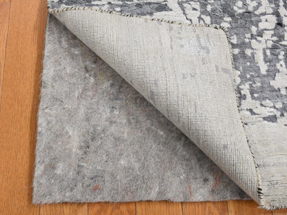 Modern / Contemporary hand-knotted wool/silk runner in Gray, 4'2" x 13'1" — SKU O087680 (view 4)