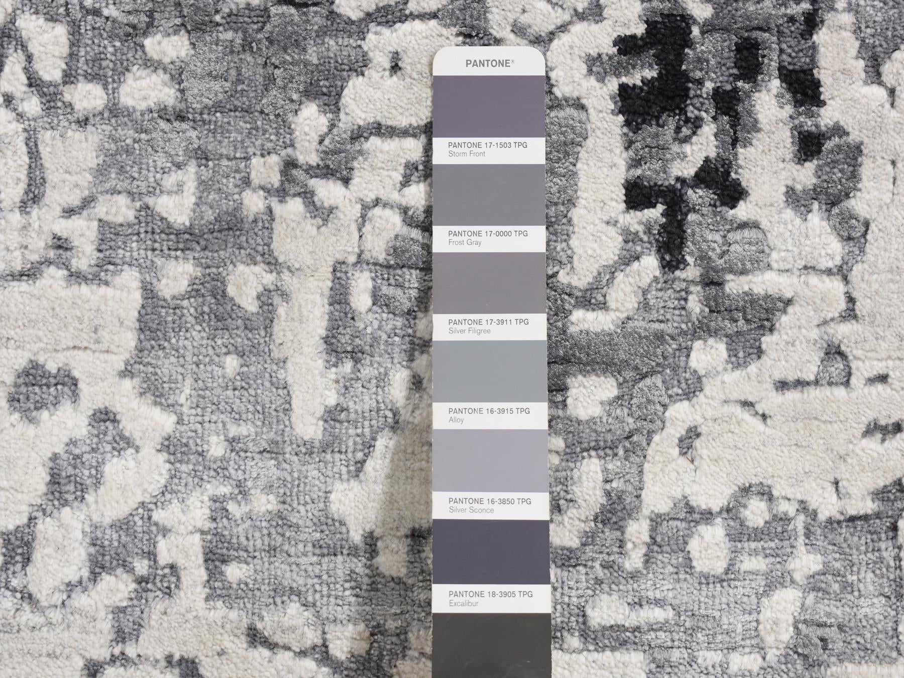Modern / Contemporary hand-knotted wool/silk runner in Gray, 4'2" x 13'1" — SKU O087680 (view 6)