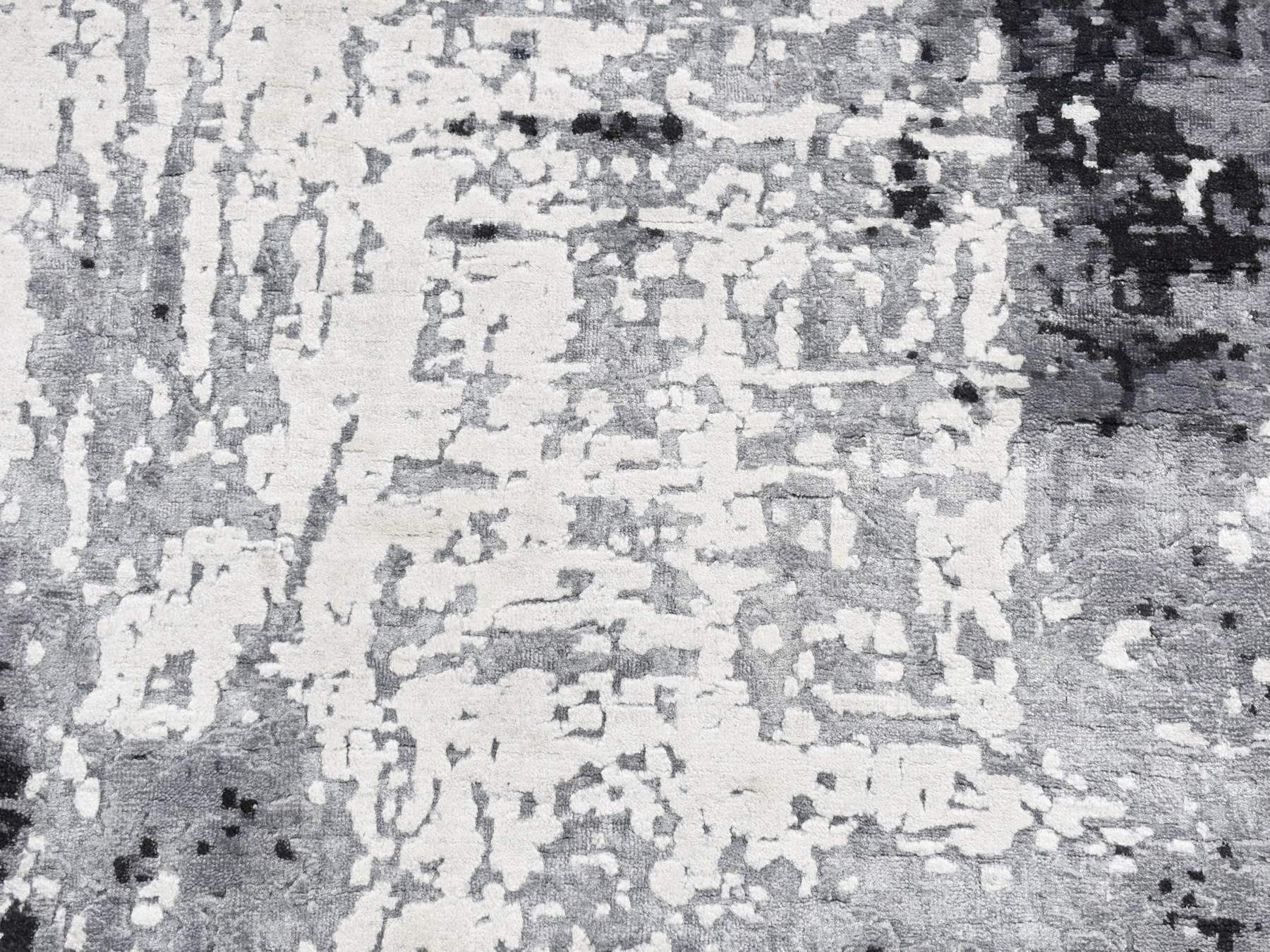 Modern / Contemporary hand-knotted wool/silk runner in Gray, 4'2" x 13'1" — SKU O087680 (view 7)