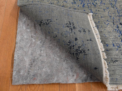 Modern / Contemporary hand-knotted wool/silk rug in Gray, 3'1" x 5' — SKU O087682 (view 4)