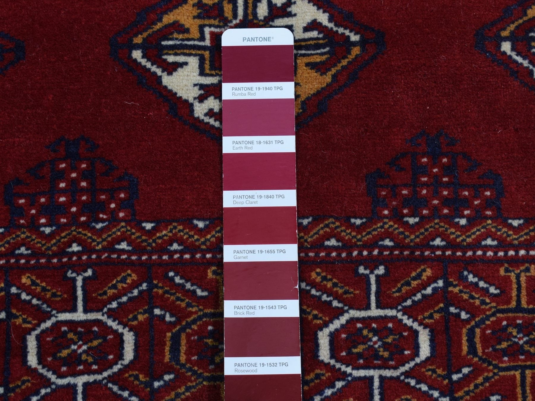 Turkoman Persian hand-knotted wool rug in Red, 3'3" x 4'2" — SKU O087684 (view 6)