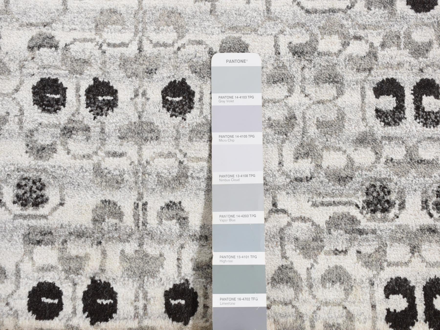 Mamluk Mamluk hand-knotted wool rug in Gray, 2'8" x 3' — SKU O087686 (view 6)