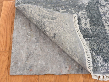 Transitional hand-knotted wool/pure silk rug in Gray, 7'10" x 10' — SKU O087698 (view 4)