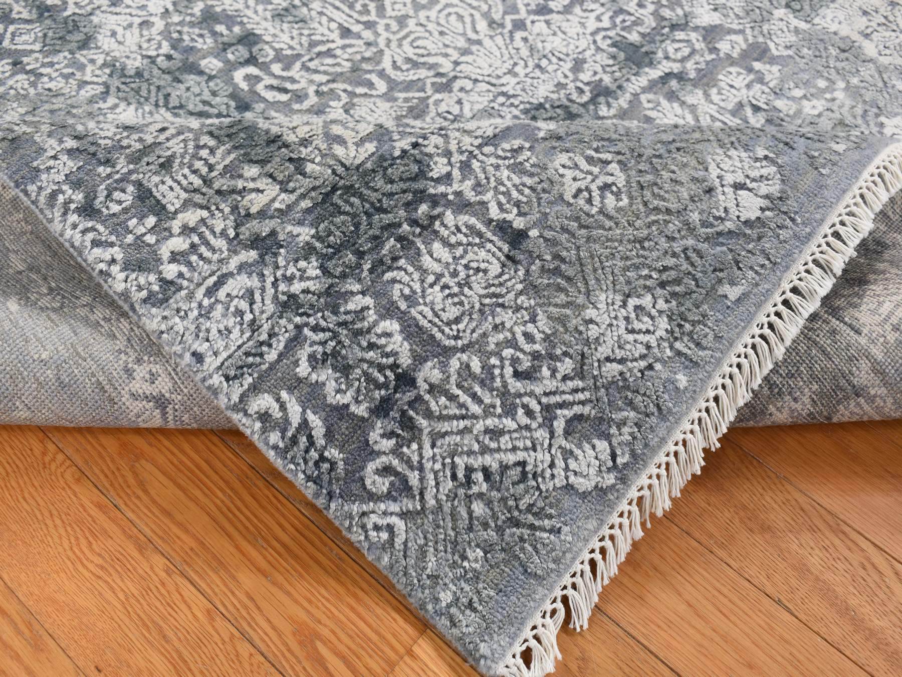Transitional hand-knotted wool/pure silk rug in Gray, 7'10" x 10' — SKU O087698 (view 5)