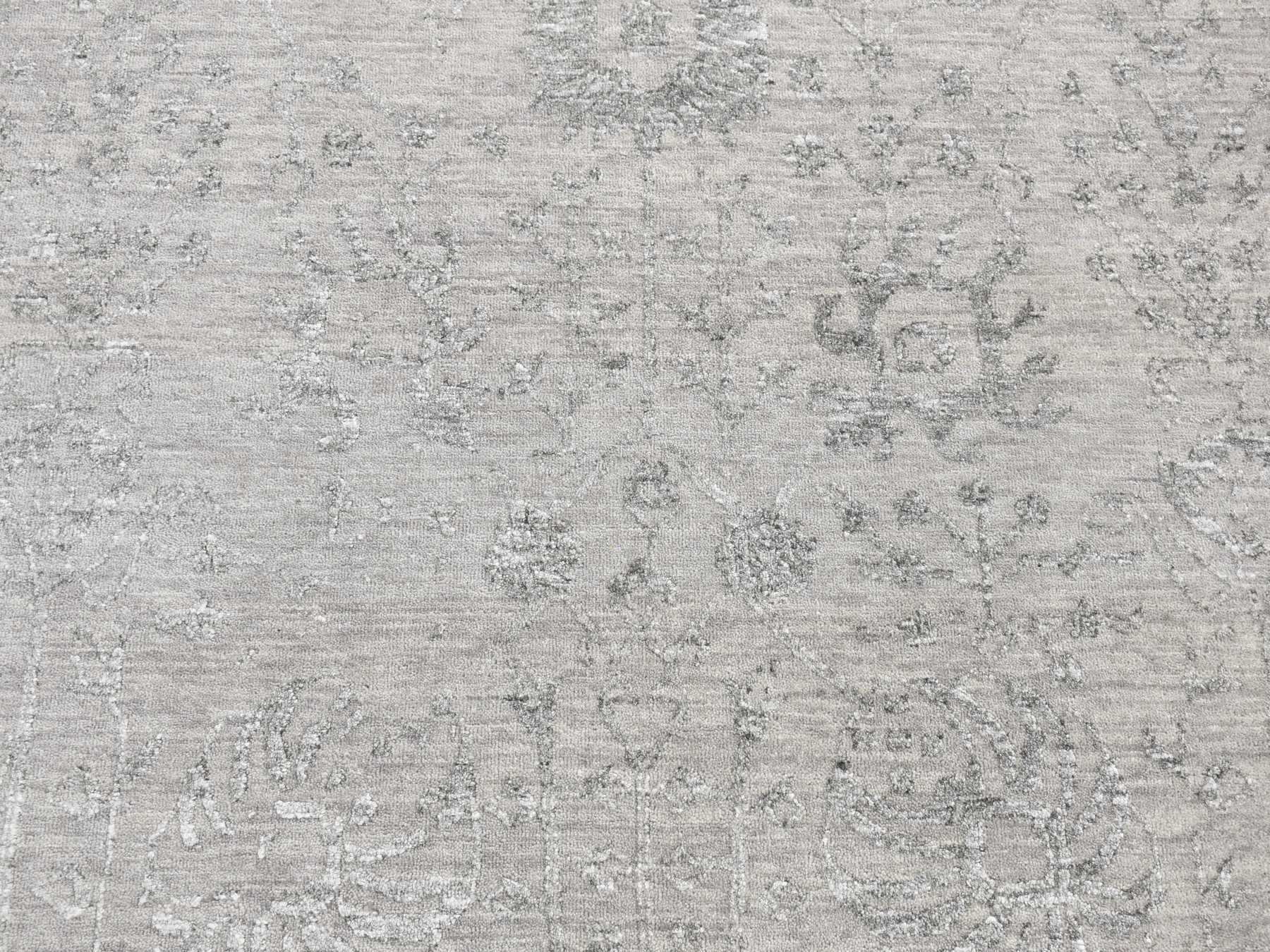 Tabriz Transitional hand-knotted wool/silk rug in Gray, 8' x 10' — SKU O087699 (view 8)
