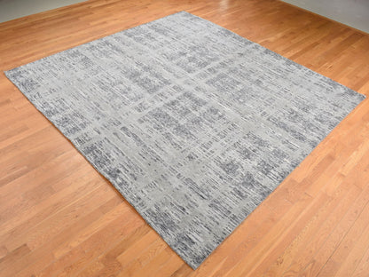 Modern / Contemporary hand-knotted wool rug in Gray, 10'1" x 10'1" — SKU O087705 (view 3)