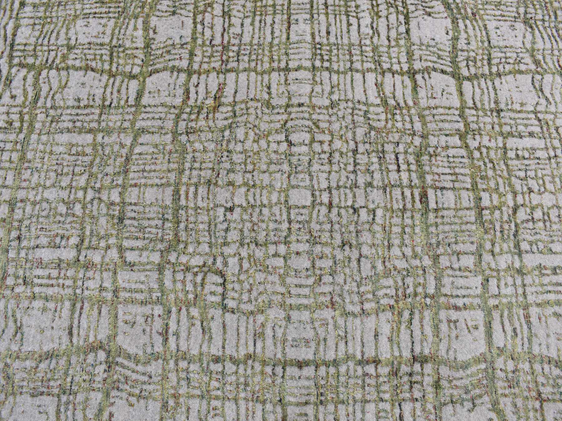 Modern / Contemporary hand-knotted wool rug in Gray, 5'10" x 5'10" — SKU O087712 (view 5)