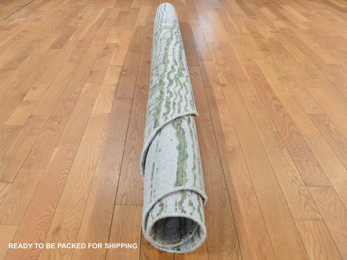 Modern / Contemporary hand-knotted wool rug in Gray, 5'10" x 5'10" — SKU O087712 (view 6)