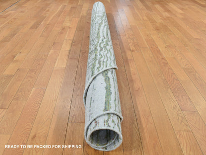 Modern / Contemporary hand-knotted wool rug in Gray, 5'10" x 5'10" — SKU O087712 (view 6)