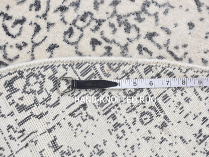 Mamluk Transitional hand-knotted wool rug in Ivory, 6' x 6' — SKU O087714 (view 8)