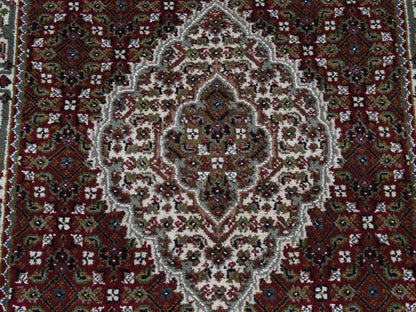 Tabriz Fine Oriental hand-knotted wool runner in Red & Ivory, 2'8" x 6'10" — SKU O087722 (view 6)