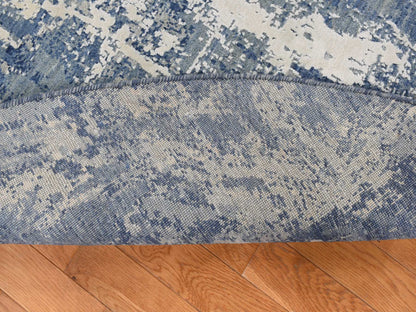 Blue 8'1" x 8'1" Modern and Contemporary Hand knotted Wool/Silk Rug - Sku: O087736
