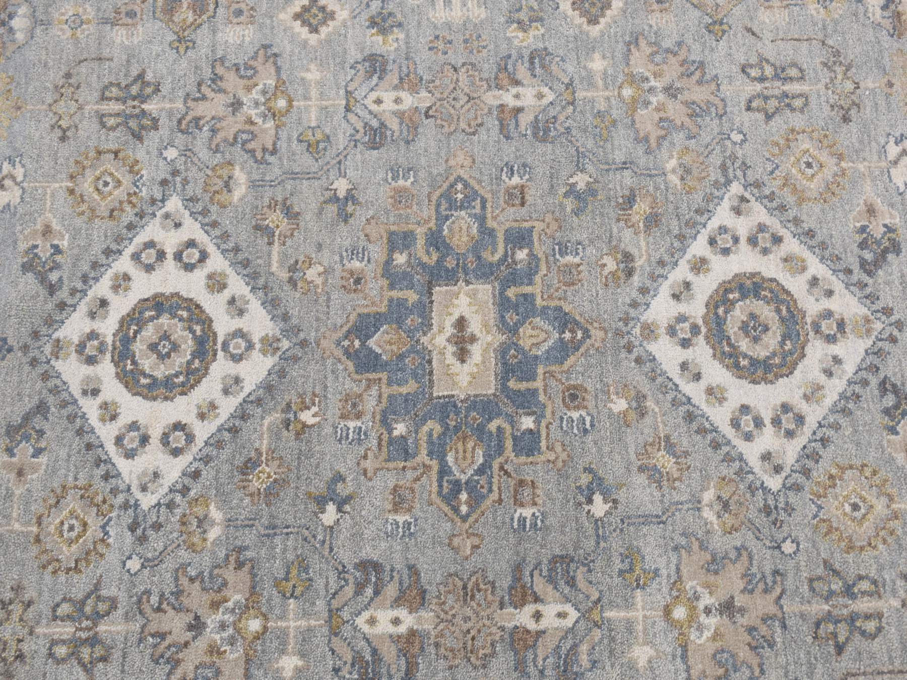 Heriz hand-knotted wool rug in Gray & Ivory, 8'1" x 8'1" — SKU O087737 (view 6)