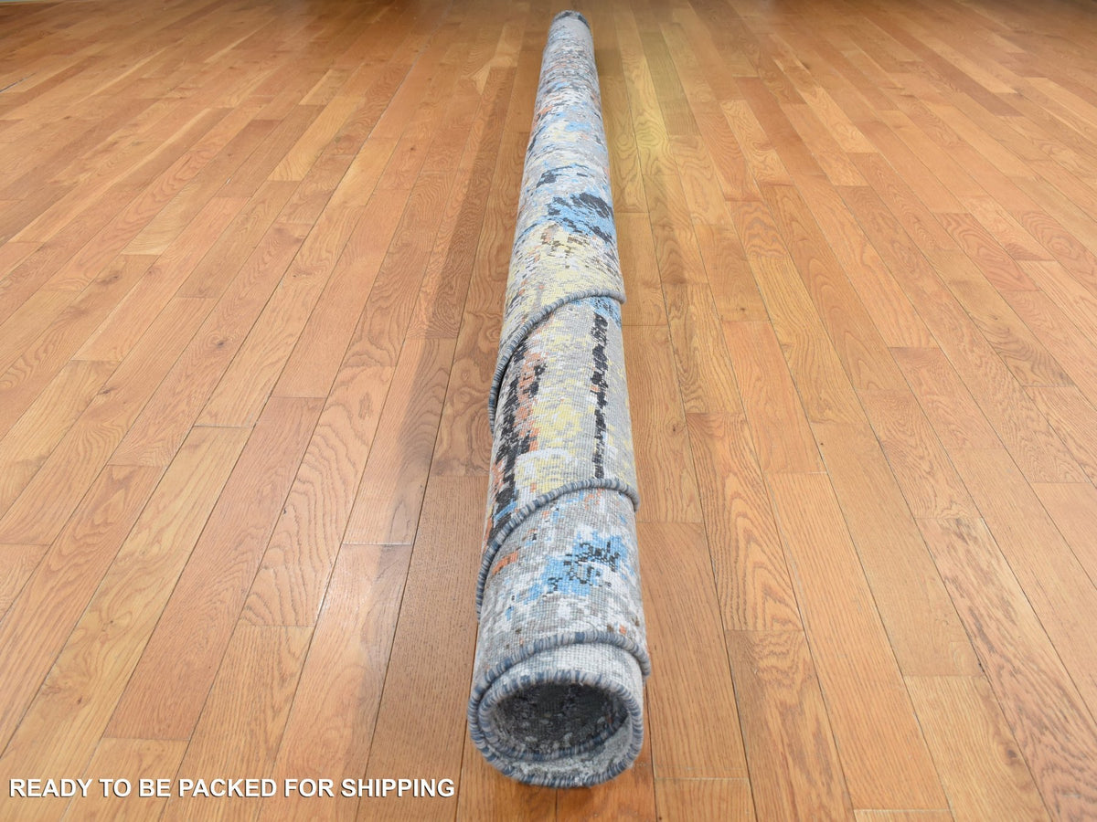 Modern / Contemporary hand-knotted wool/silk rug in Gray, 10'1" x 10'1" — SKU O087739 (view 6)