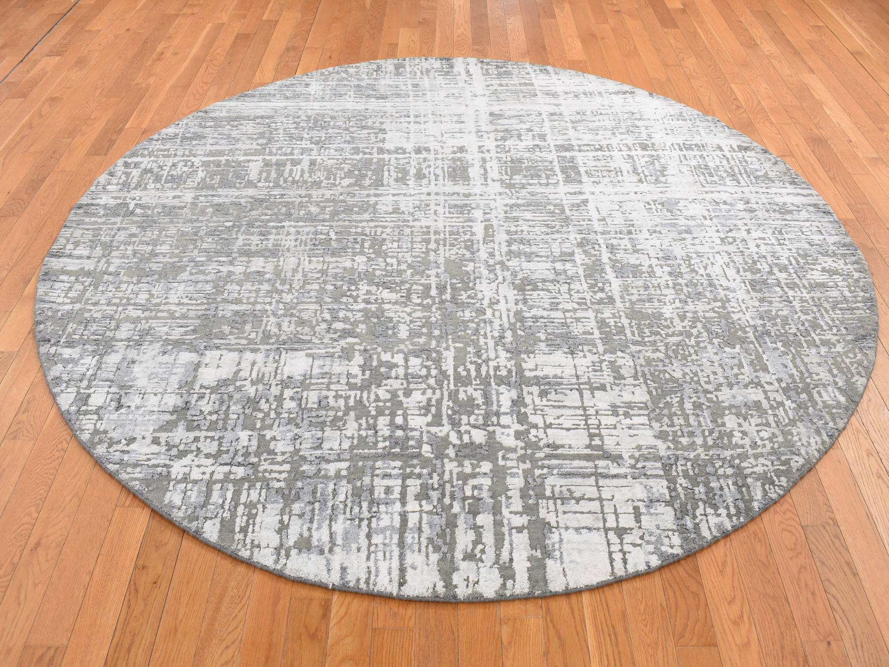 Modern / Contemporary hand-knotted wool/silk rug in Gray, 10'3" x 10'3" — SKU O087749 (view 2)