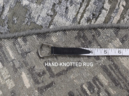 Modern / Contemporary hand-knotted wool/silk rug in Gray, 10'3" x 10'3" — SKU O087749 (view 7)