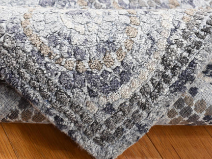 Modern / Contemporary hand-knotted wool/silk rug in Gray, 2'2" x 2'10" — SKU O087778 (view 4)