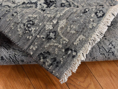 Transitional hand-knotted wool/silk rug in Gray, 2'1" x 3'1" — SKU O087781 (view 4)