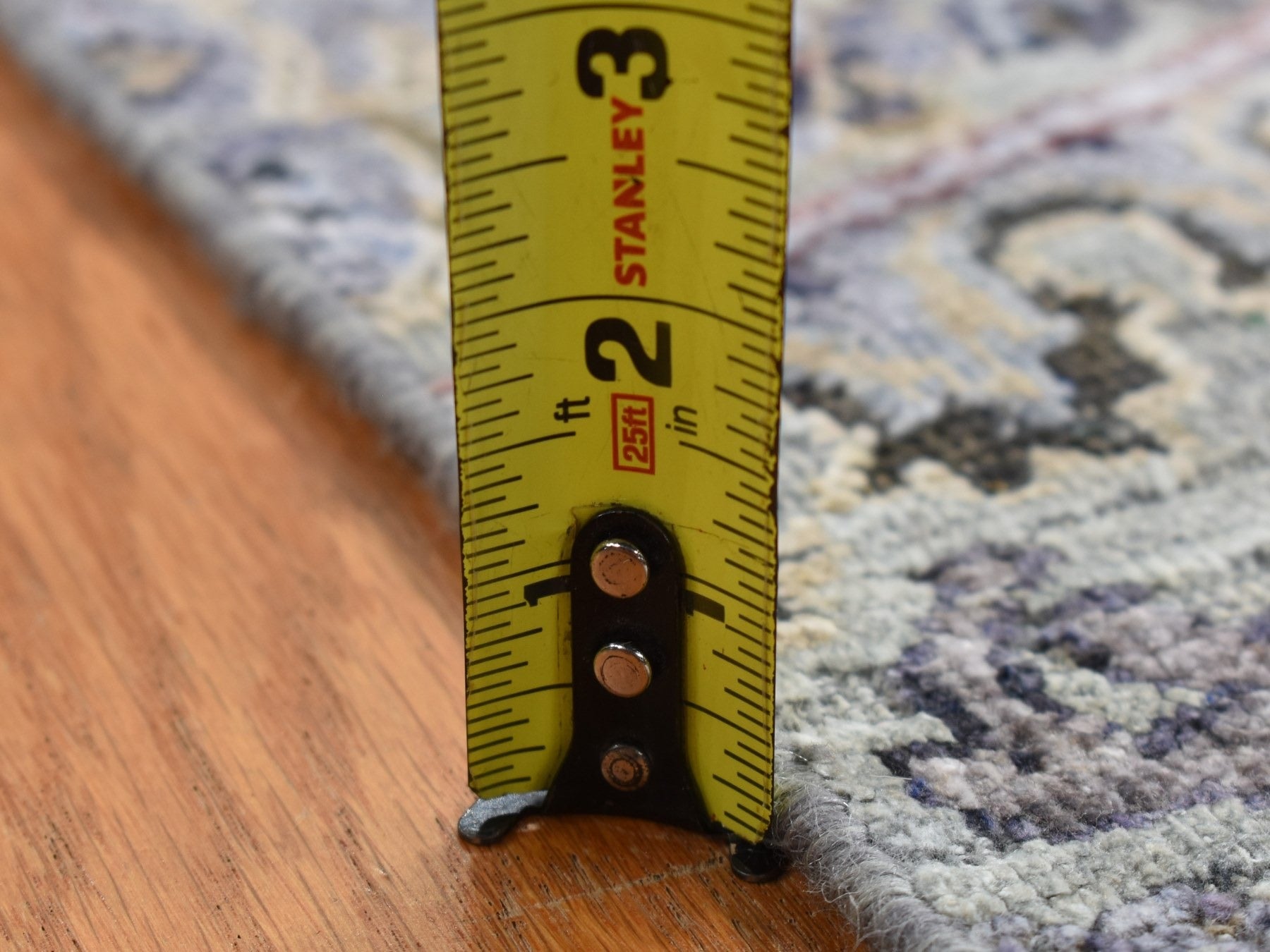 Transitional hand-knotted wool/silk rug in Gray, 2' x 3'1" — SKU O087782 (view 8)