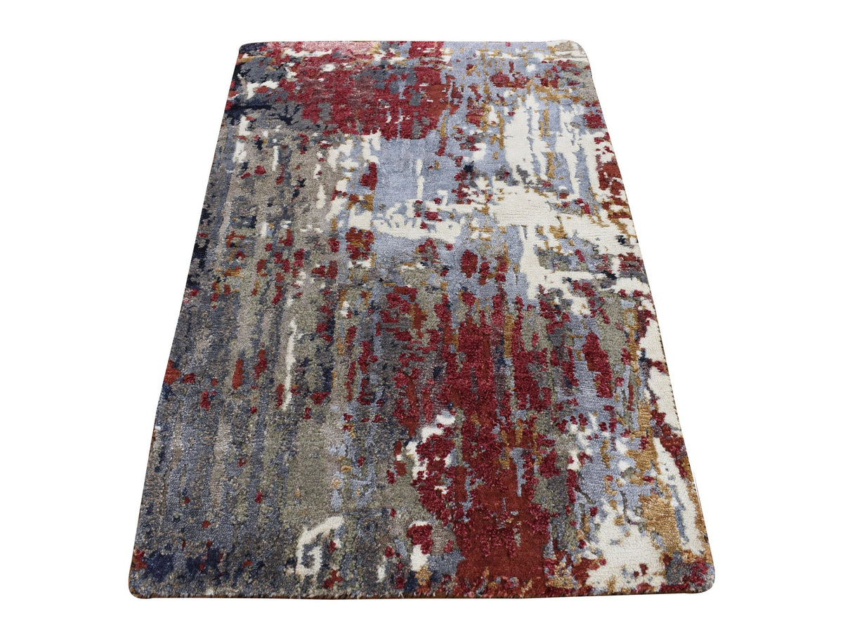 Modern / Contemporary hand-knotted wool/silk rug in Gray, 2' x 3' — SKU O087787