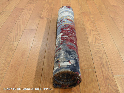 Modern / Contemporary hand-knotted wool/silk rug in Gray, 2' x 3' — SKU O087787 (view 7)