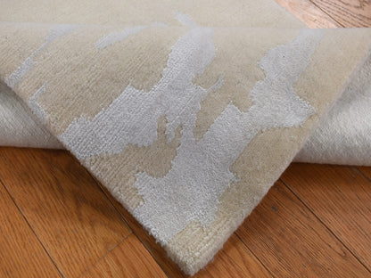 Beige 2'0" x 3'0" Modern and Contemporary Hand knotted Wool/Silk Rug - Sku: O087793