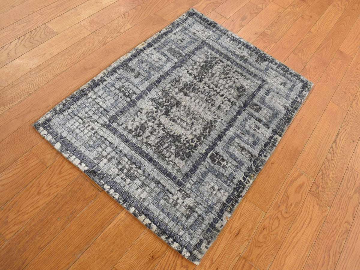 Modern / Contemporary hand-knotted wool/silk rug in Gray, 2'3" x 3'2" — SKU O087805 (view 2)