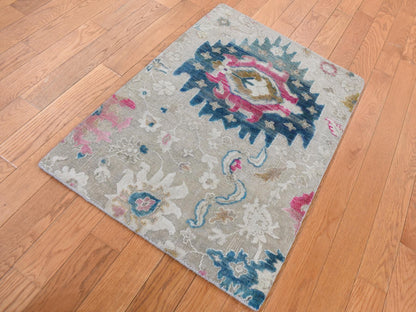 Oushak Modern / Contemporary hand-knotted wool/silk rug in Gray, 2' x 3' — SKU O087807 (view 2)