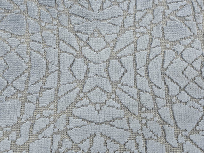 Modern / Contemporary hand-knotted wool/silk rug in Gray, 2' x 3' — SKU O087808 (view 6)